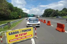 Jalur Puncak Diberlakukan...