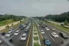 Kendaraan Arus Balik...
