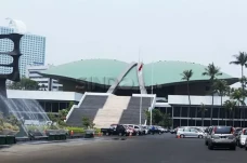 AC-Lampu Gedung DPR...