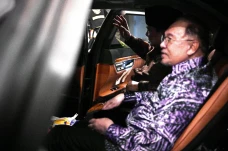 Momen Prabowo dan Anwar...