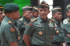Profil Kaster TNI Letjen...