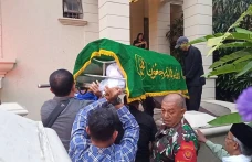 Jenazah Mantan Menhan...