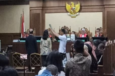 Sidang Kasus Chromebook...