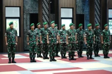 8 Kolonel Masuk Daftar...