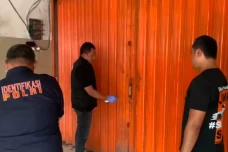 2 Pelaku Simpan Mayat...