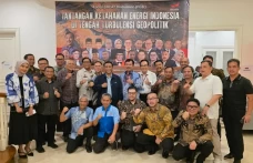 Harga Minyak Dunia Melonjak...