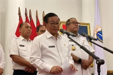 Pramono Perketat Izin...