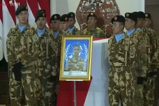 Upacara Militer Sambut...