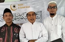 Istigasah di Cirebon,...