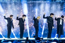MONSTA X Umumkan Tur...