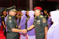 Profil Mayjen TNI Suhardi,...