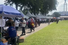 Penampakan Ribuan Warga...