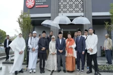Masjid Indonesia di...