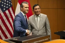 AS dan Indonesia Bentuk...