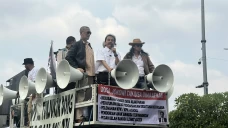 Roy Suryo Cs Gelar Demo...