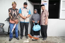 Momen Penghuni Huntara...