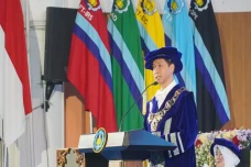 Wisuda ITS ke-133, Dalang...