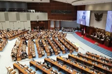 DPR Sahkan RUU Perlindungan...