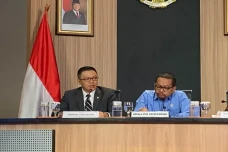 2 Kapal Pertamina Masih...