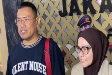 Rumah Dijarah Hingga...