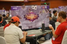 Domino Naik Kelas, Surabaya...