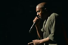 Kanye West Dikabarkan...