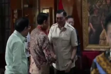 Menhan Kumpulkan Purnawirawan...