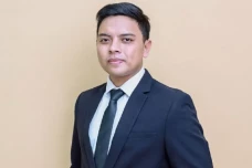 Digitalisasi Pendidikan:...