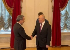 Putin Akan Melakukan...