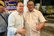 Dari Aktivis ke Menteri,...