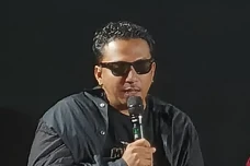 Sal Priadi Rilis Lagu...