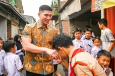 Kunjungi Tiga Kabupaten...