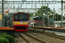 1.800 Perlintasan Sebidang...