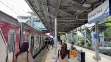 KRL Bekasi-Cikarang...