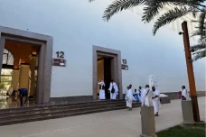 Haru Tinggalkan Madinah,...