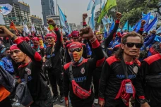 25 Kata-Kata Hari Buruh...