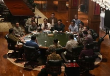 Prabowo Pimpin Ratas...