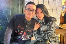 Ari Lasso dan Dearly...