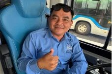 Kisah Kang Surdi, Sopir...