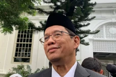 RI Lepas dari Kutukan...
