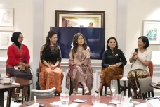 Membaca Peluang di Tengah...