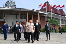 Presiden Prabowo Terbang...