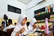 UI Dukung Program MBG...