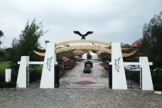 Merasakan Keunikan Budaya...