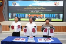 Polda Riau Tetapkan...
