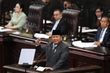 Prabowo Perintahkan...