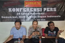 28 Tahun Reformasi 1998:...