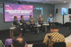 Lewat Indonesia Tech...