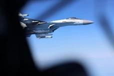 Nyaris Tabrakan, Jet...