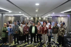 UAI dan University of...